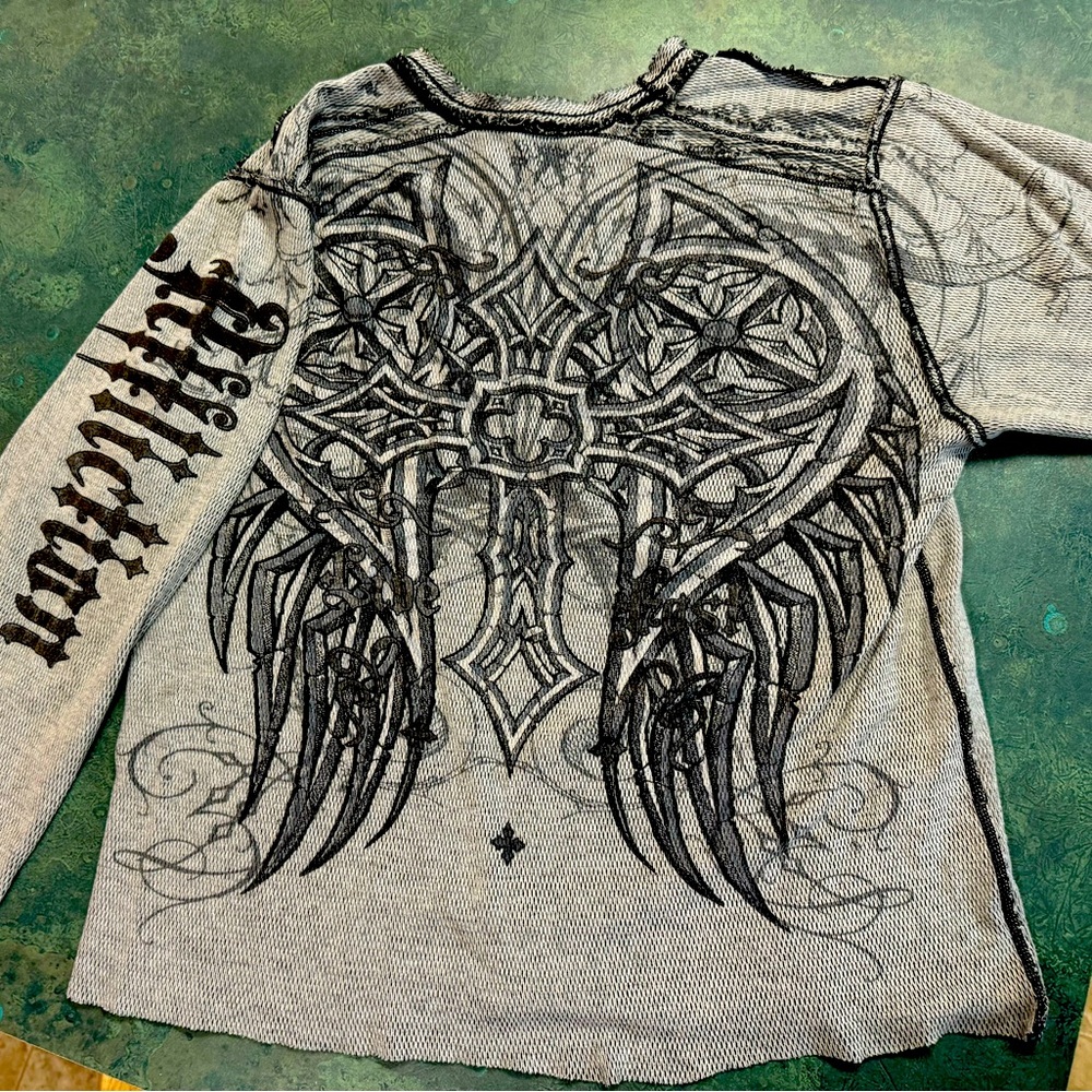 Mens Affliction Reservable long-sleeve.
No tag -  Appears to be between a M to L
